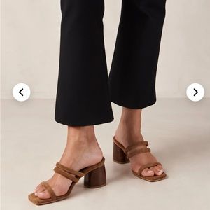 Alohas sandals, never worn.